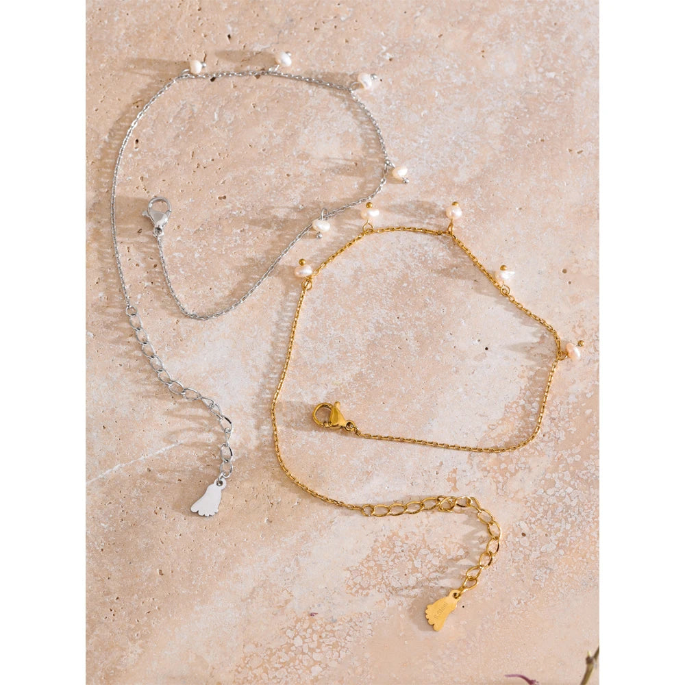Sally Micro Pearls