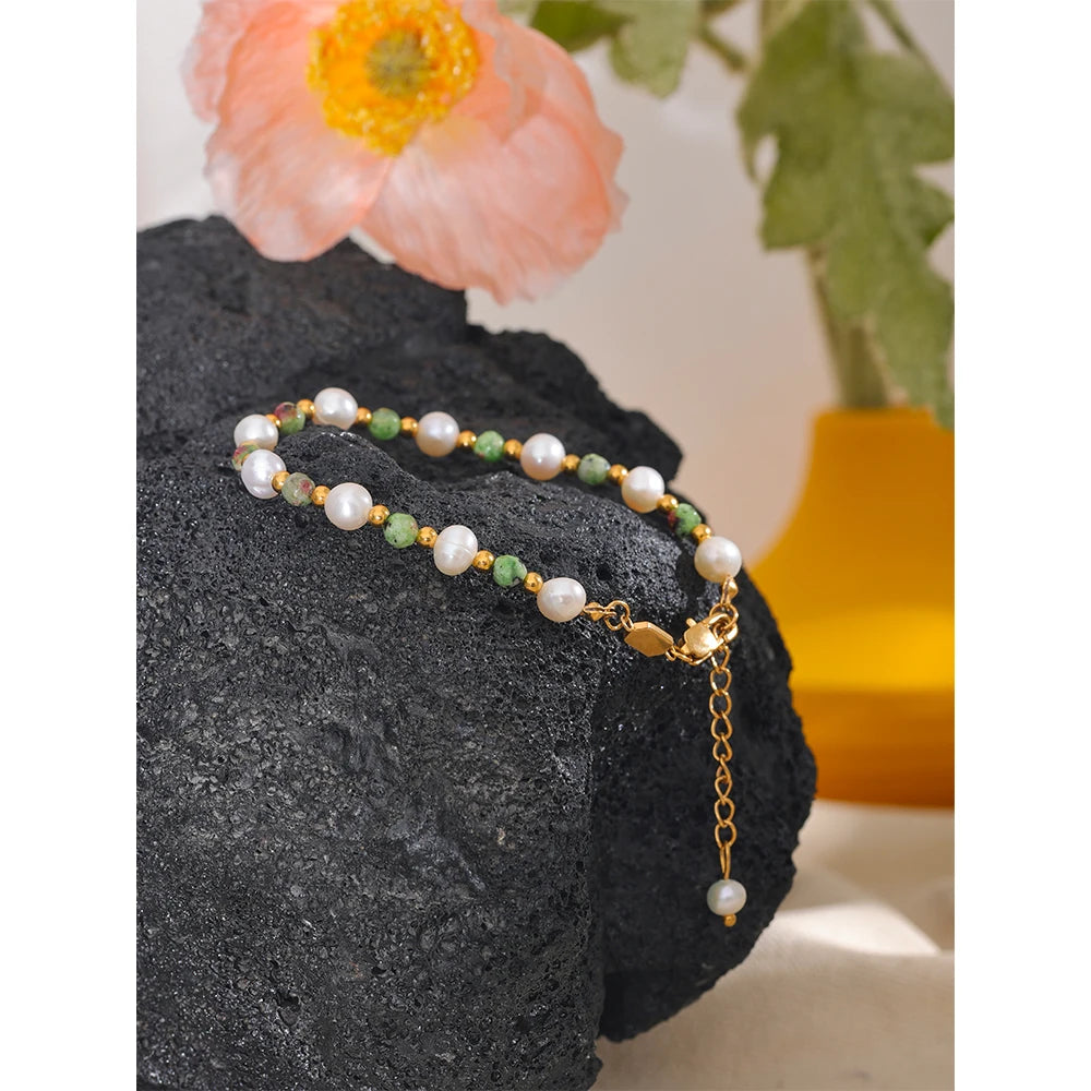Sally Pearls Charm Bracelet