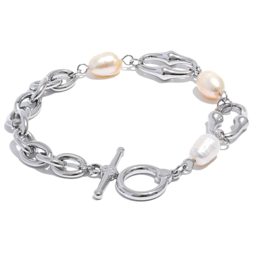 Lexi Pearl Chained