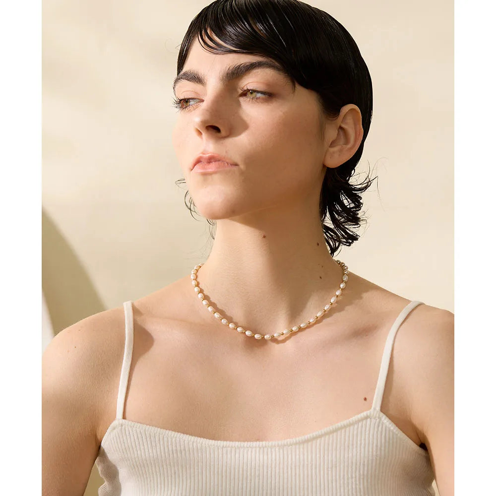 Claire Pearls Necklace