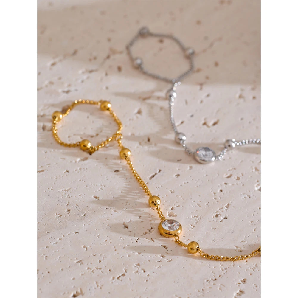 Claire Hand Chain