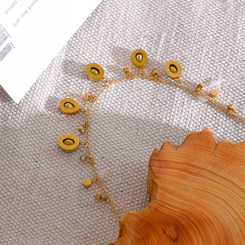 Daisy Gets Stoned Necklace