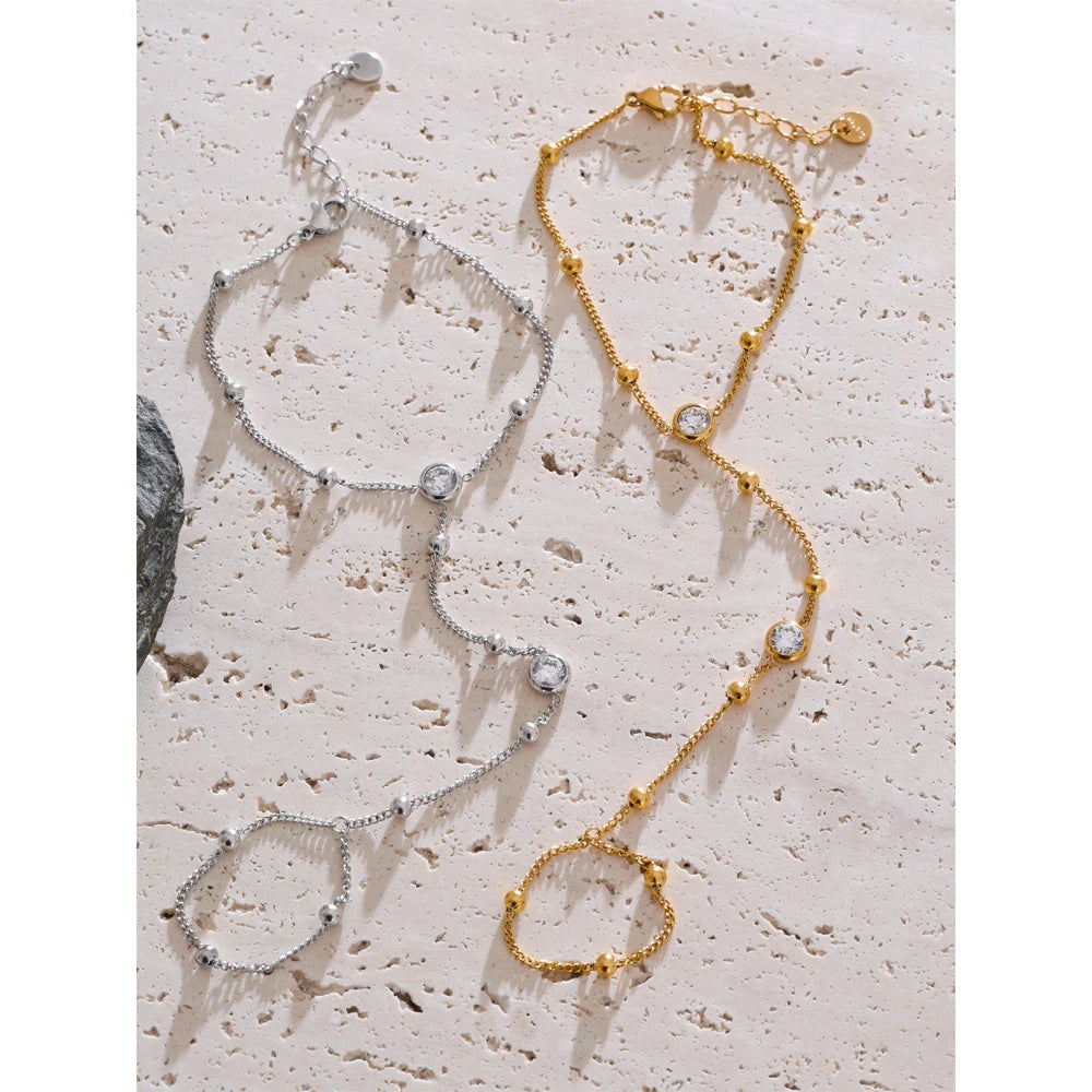 Claire Hand Chain