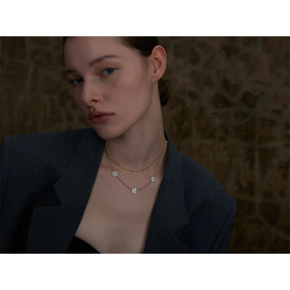 Daisy Flower Layered Necklace