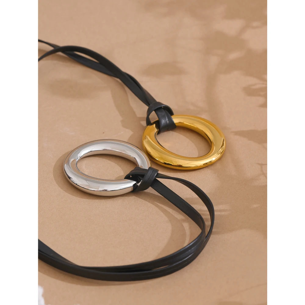 Lexi Leather Round Necklace