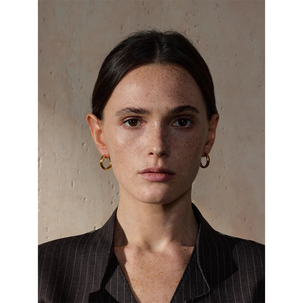 Bella Daily Hoop Earrings