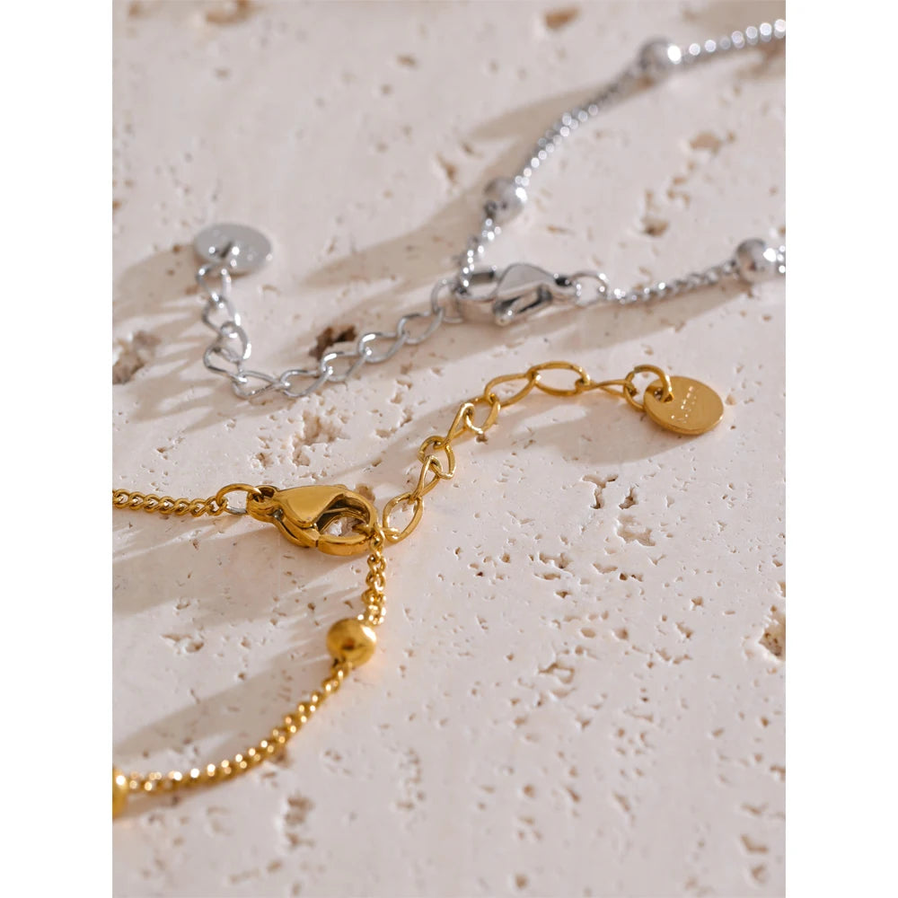 Claire Hand Chain