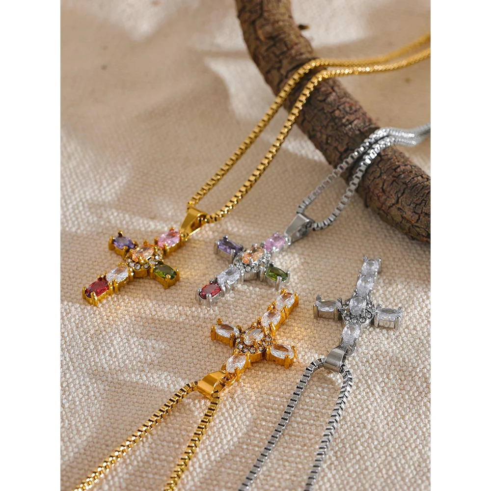Daisy Cross Pendant