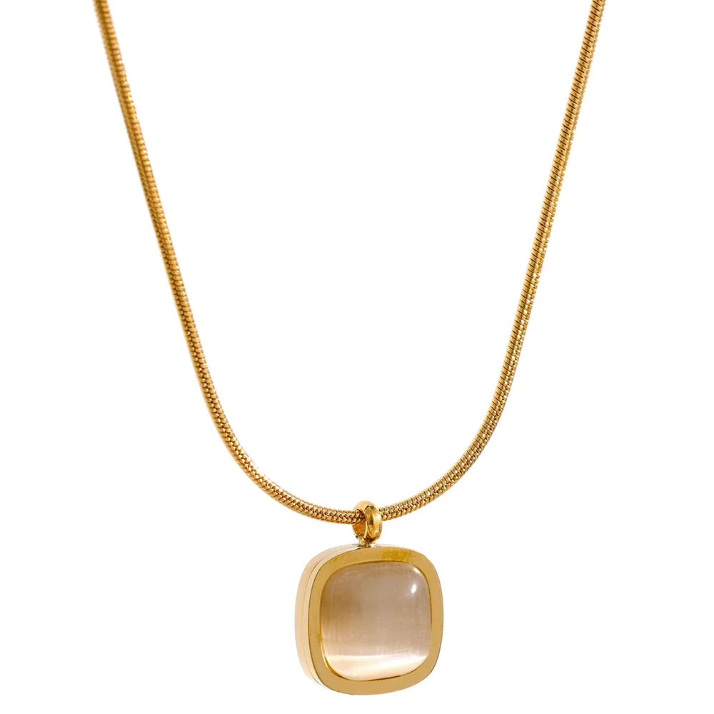 Daisy Square Stone Pendant