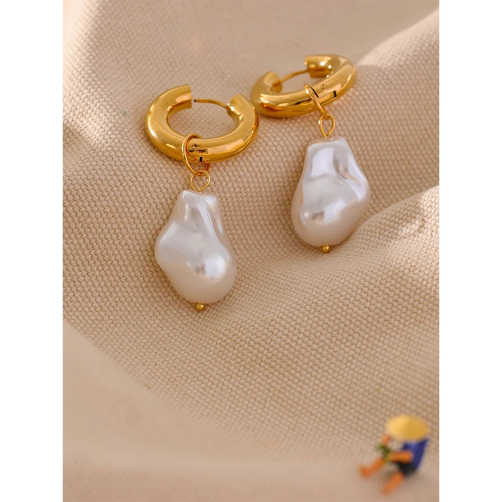 Sally Geometric Pearl Hoop Earrings